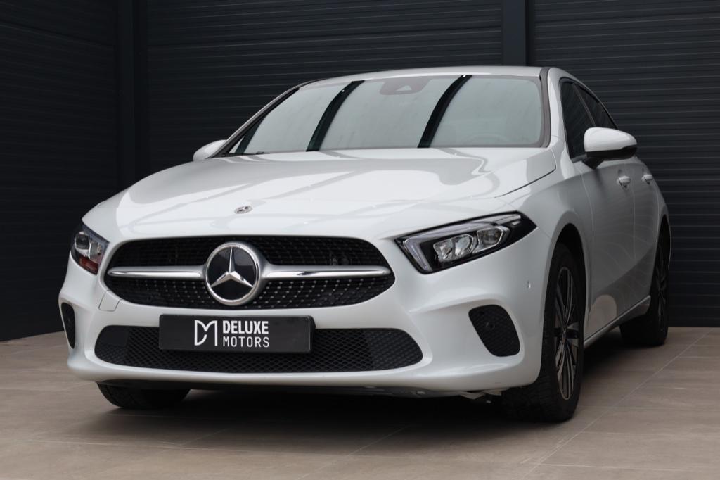 Mercedes-Benz A 250 e Navi Leder Zetelverwarming Camera, Auto's, Automaat, Lane Keeping Assist, Wit, Leder
