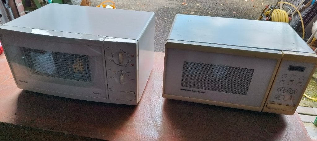 miecrogolf oven, Elektronische apparatuur, Microgolfovens, Ophalen, Microgolfoven, Zo goed als nieuw, Draaiplateau