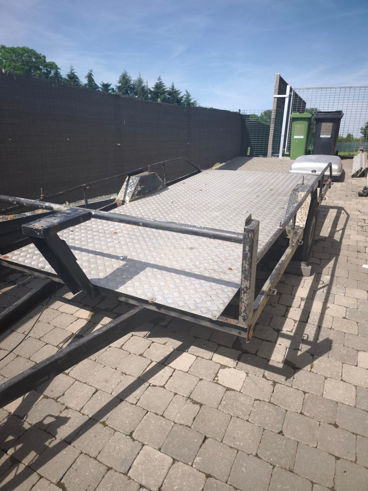 mtm 750kl platte bak aanhanger, Ophalen