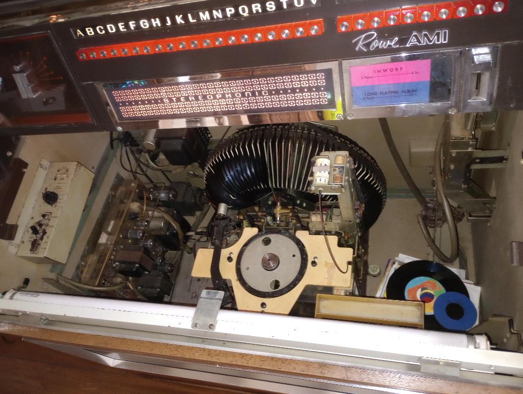 Rowe ami jukebox, Enlèvement, Utilisé, 1960 à 1970, Ami