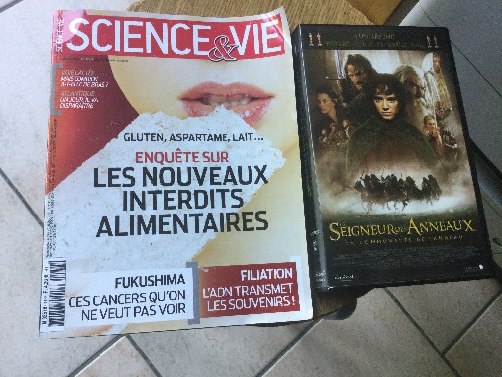 LOT:VHS"SEIGNEUR DES AGNEAU"REVUE "SCIENCE ET VIE", Enlèvement ou Envoi