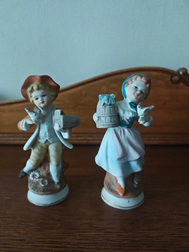 Set van 2 vintage porseleinen beeldjes (Hummel-stijl), Enlèvement ou Envoi, Comme neuf, Porcelaine, Statue(s)