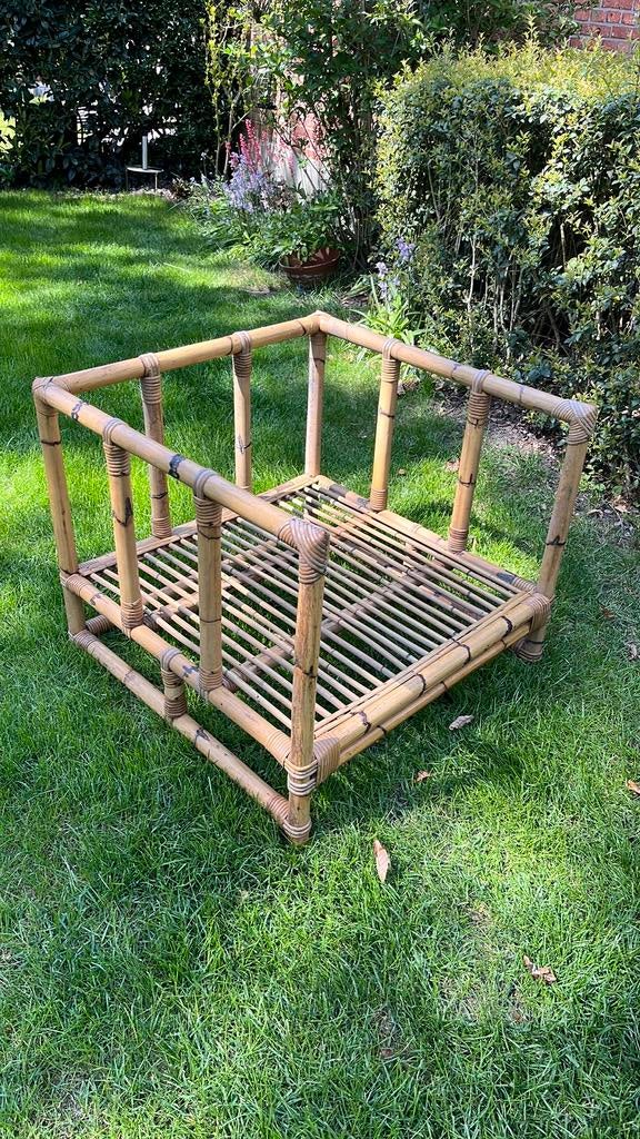 Rotan onderstel zetel 70x60x20, Ophalen, Gebruikt