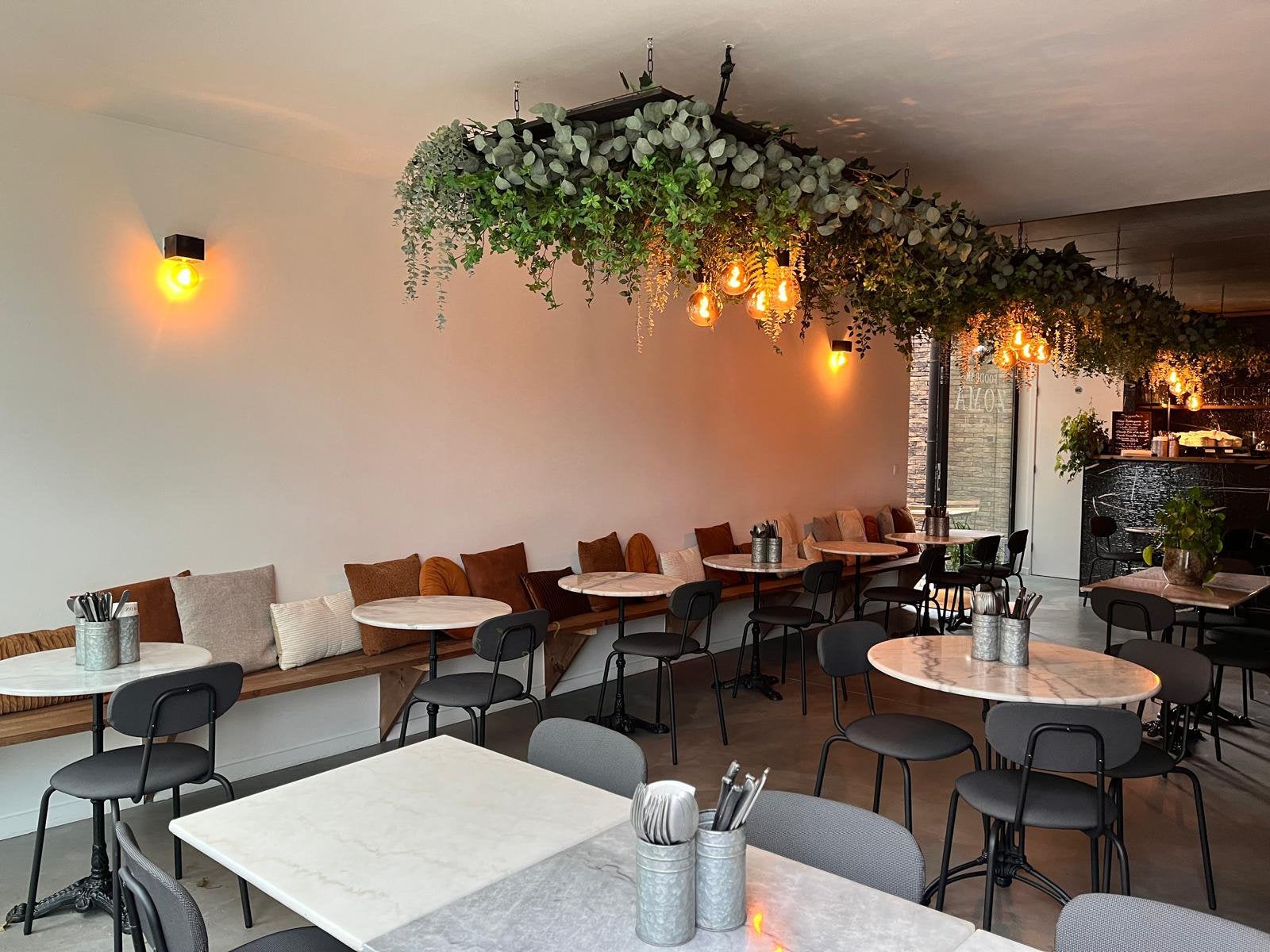 Lunchzaak over te nemen, Articles professionnels