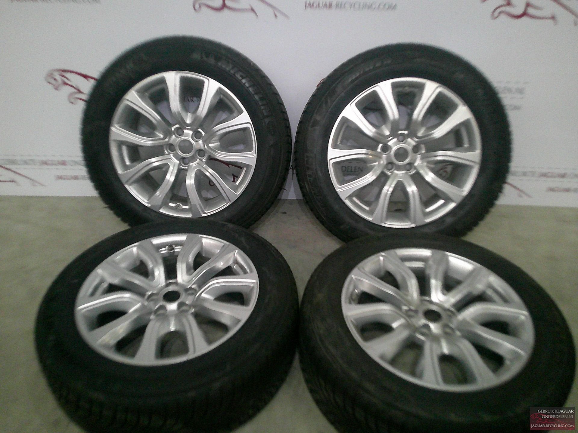 18″ Velgen set 5 dubbelspaak Range Rover Evoque met Michelin, Autos : Pièces & Accessoires, Pneus & Jantes, Pneus et Jantes, Pneus hiver