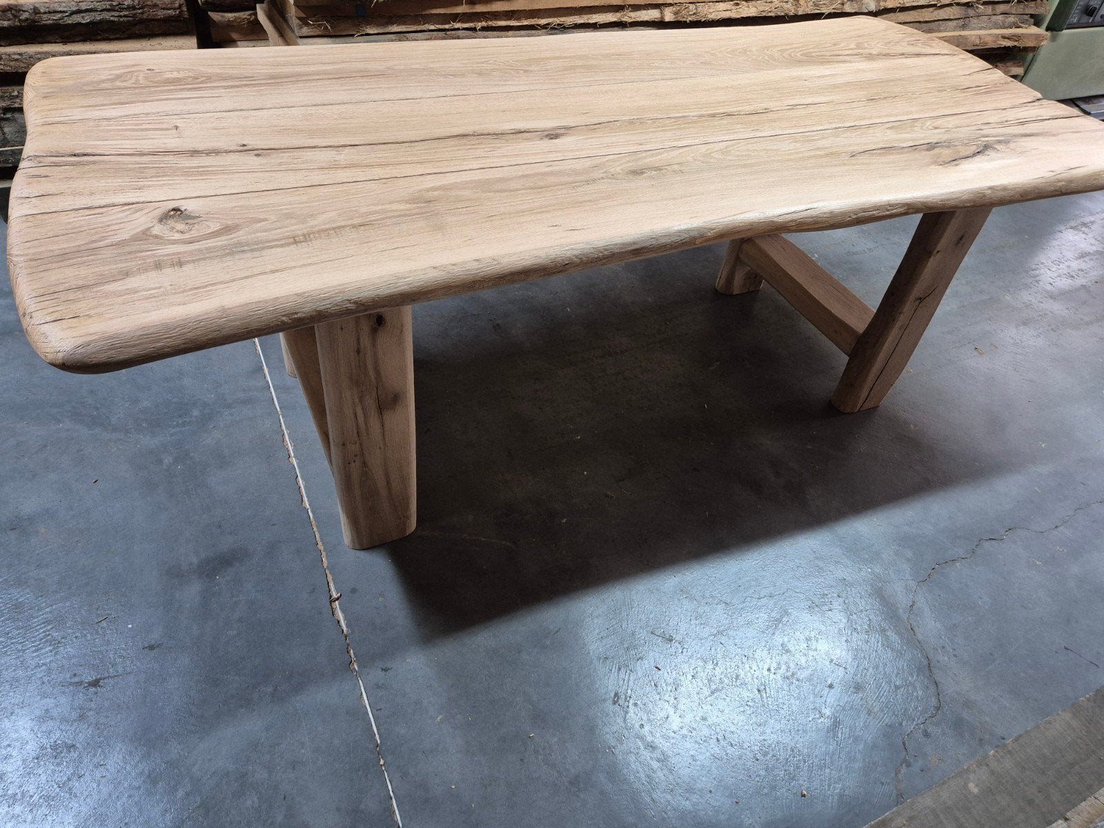 eiken boomstamtafel eettafel kloostertafel, Ophalen