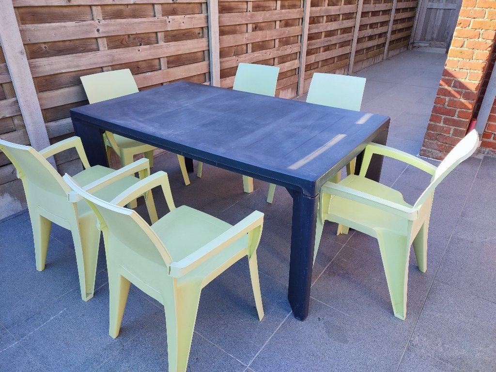 tuinset: tafel + 6 stoelen, Ophalen, Kunststof, Gebruikt, 6 zitplaatsen