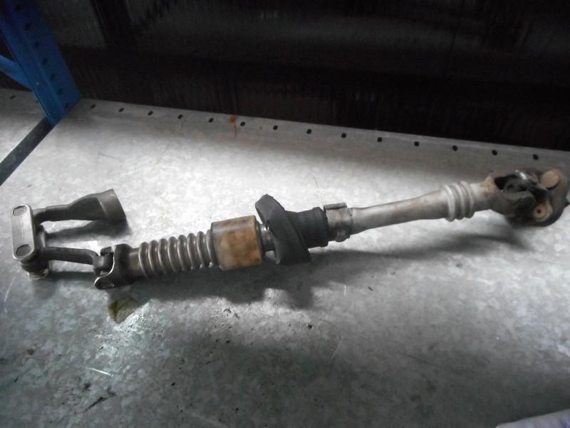 JOINT UNIVERSEL DE DIRECTION C (W203) (2104620748), Utilisé, Mercedes-Benz
