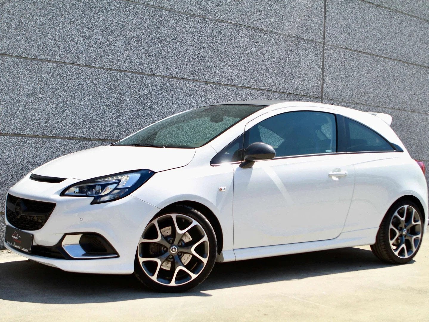 Opel Corsa Corsa OPC 1.6 Turbo (bj 2018), Auto's, 4 cilinders, Parkeersensor, Wit, Leder