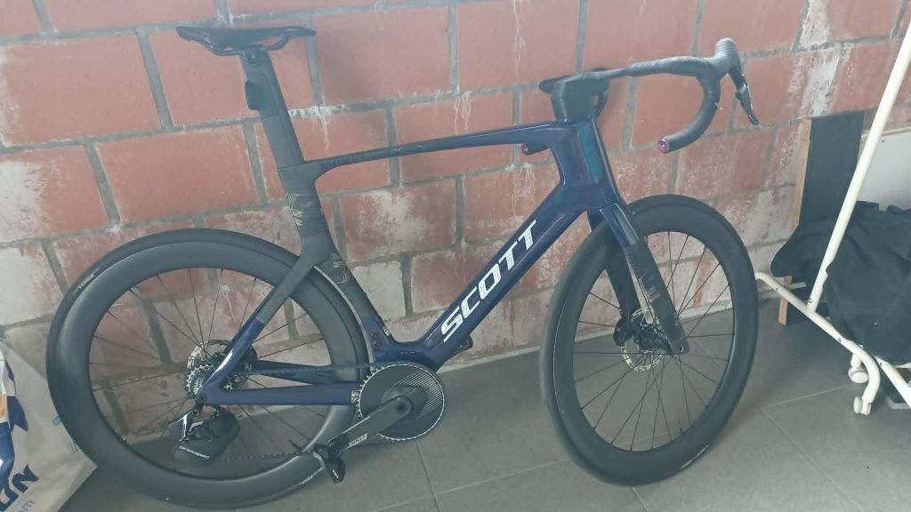 SCOTT Foil RC Team Bike - 58 - GRAPE PURPLE -CARBON BLACK -, Autres marques, 57 à 61 cm, Comme neuf, Enlèvement