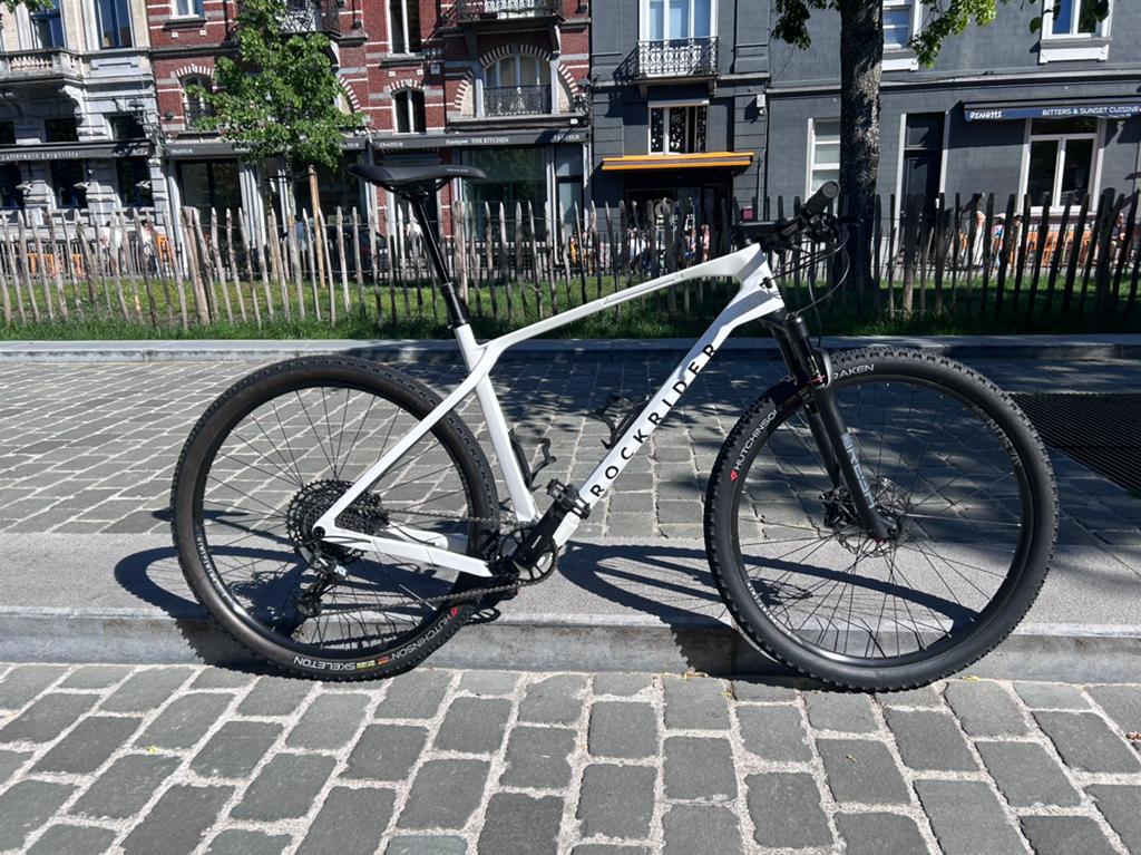 VTT Rockrider semi-rigide cadre carbone RACE 900 NX (XL), Vélos & Vélomoteurs, Enlèvement, Comme neuf