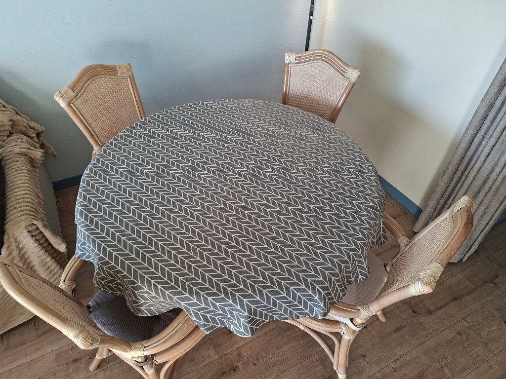 tafel en 4 stoelen, Huis en Inrichting, Ophalen, 100 tot 150 cm, Rond, Zo goed als nieuw