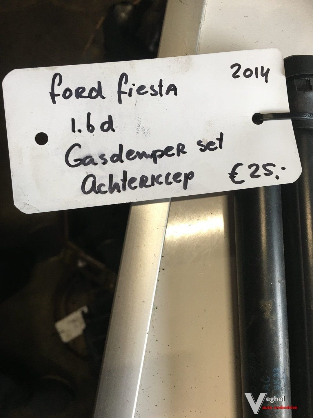 Ford Fiesta 2014 Gasdemper set achterklep, Gebruikt, -, -, Ophalen of Verzenden