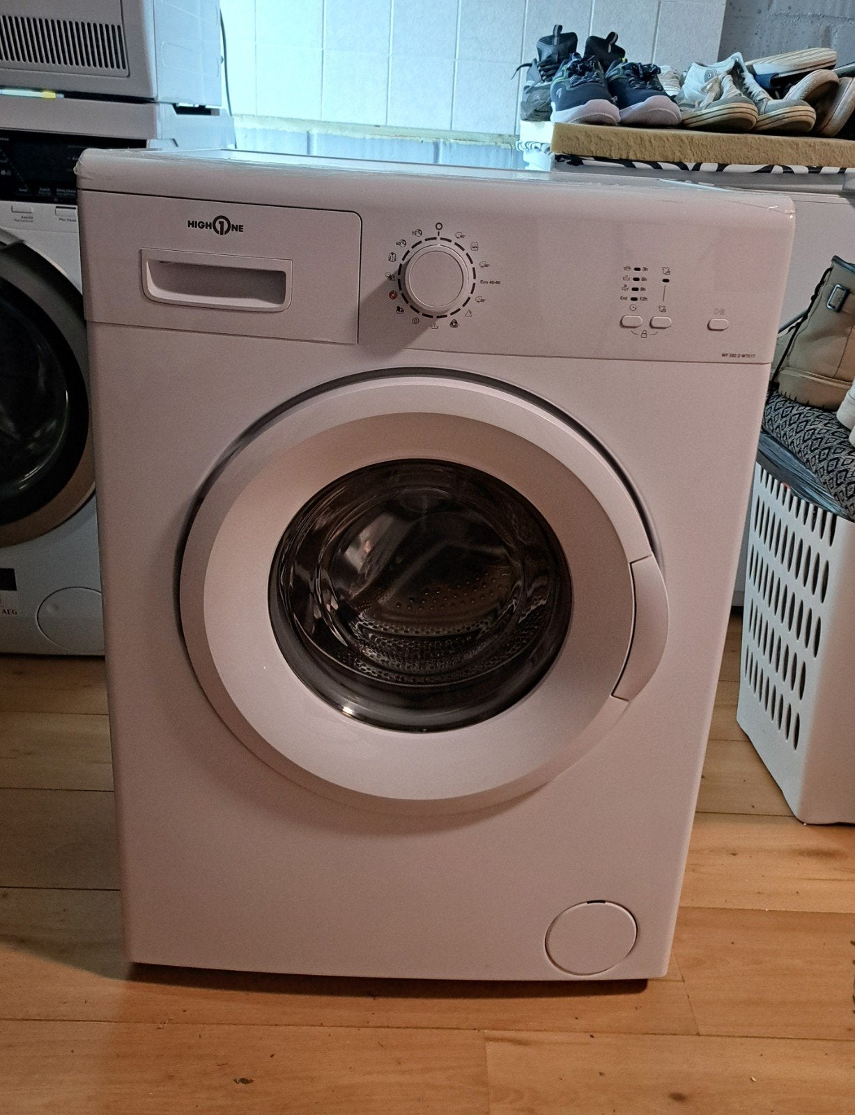 wasmachine HIGH ONE, Elektronische apparatuur, Wasmachines, Ophalen, Zo goed als nieuw