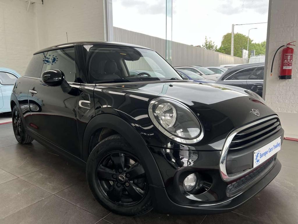 MINI Cooper ONE D 1.5 95CH PARFAIT ETAT GPS GAR 12M, Auto's, Stof, Gebruikt, 95 pk, Zwart