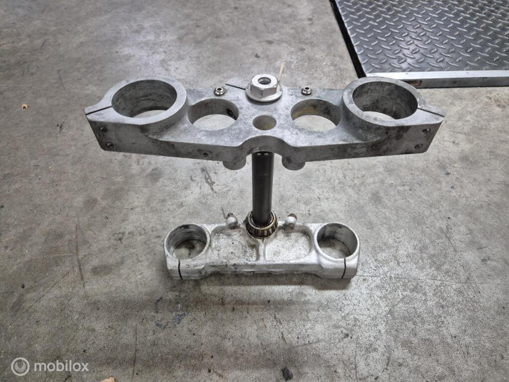 Kroonplaten 851 888 SP3 SP4 SP5 Superlight Supersport 54 mm, Motos, Enlèvement ou Envoi, Factorystore.service@ducati.com, Via Antonio Cavalieri Ducati, 74/5, 74/6, 40132 Bologna BO