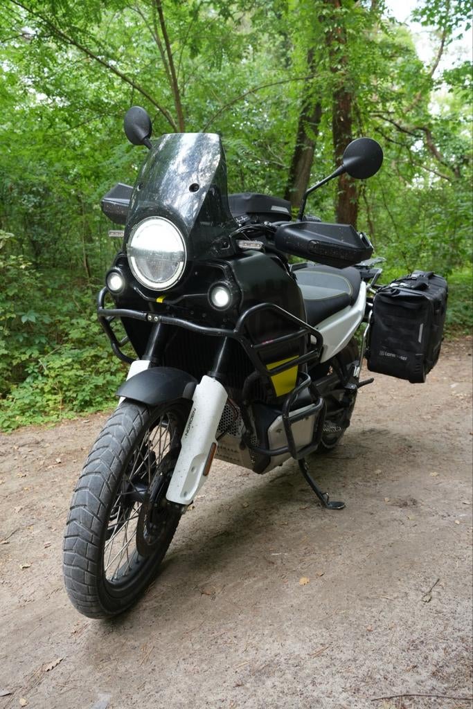 Husqvarna norden 901, 2 cilinders, Motorrijbewijs A, Handvatverwarming, Particulier
