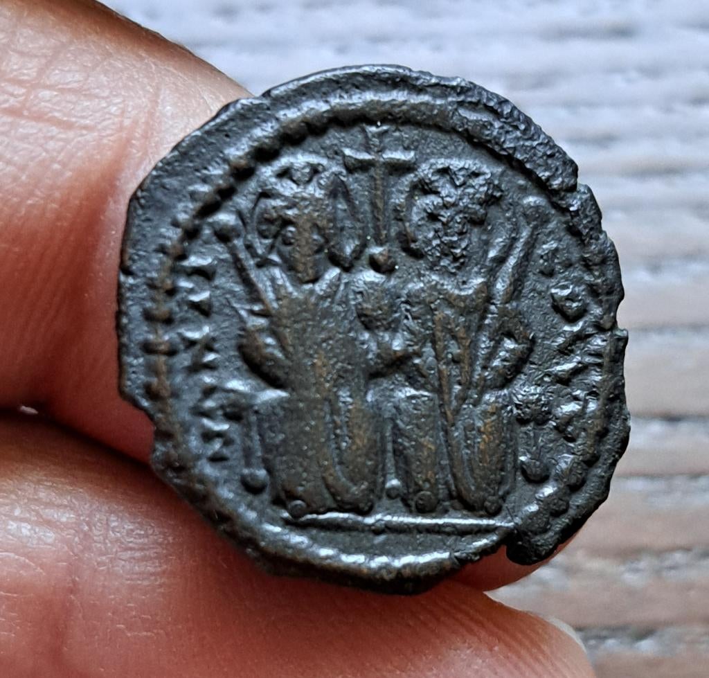 Justin II & Sophia - Demi follis ANNO K/X, Enlèvement ou Envoi, Autres pays, Monnaie en vrac