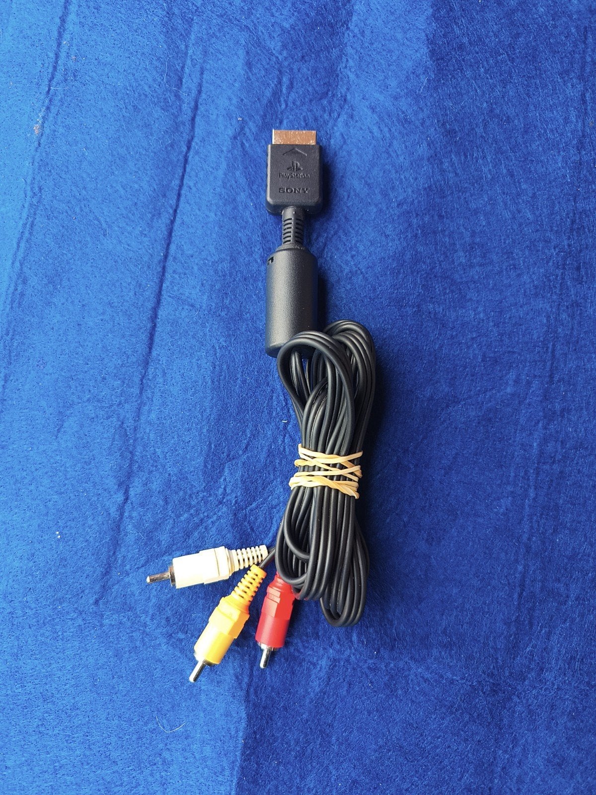 Sony PlayStation AV kabel RCA, Ophalen of Verzenden, Gebruikt, Zwart, Zonder controller