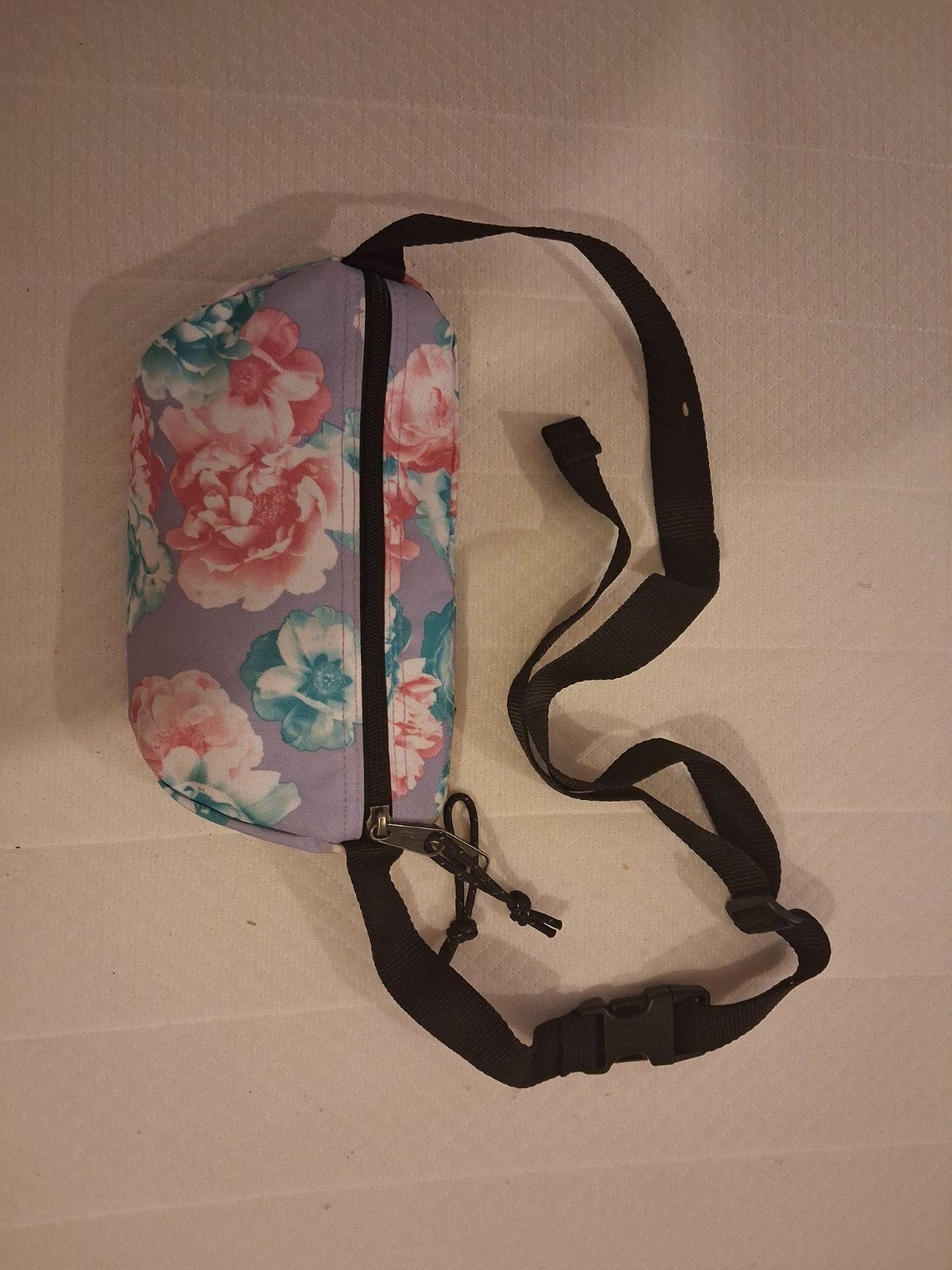 Sac banane Eastpak Fleurie, Enlèvement, Neuf, Violet, Sac à bandoulière
