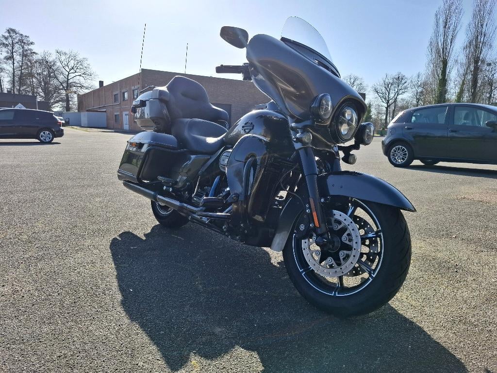 Harley Davidson CVO ultra limited, 2 cilinders, Motorrijbewijs A, Handvatverwarming, Particulier