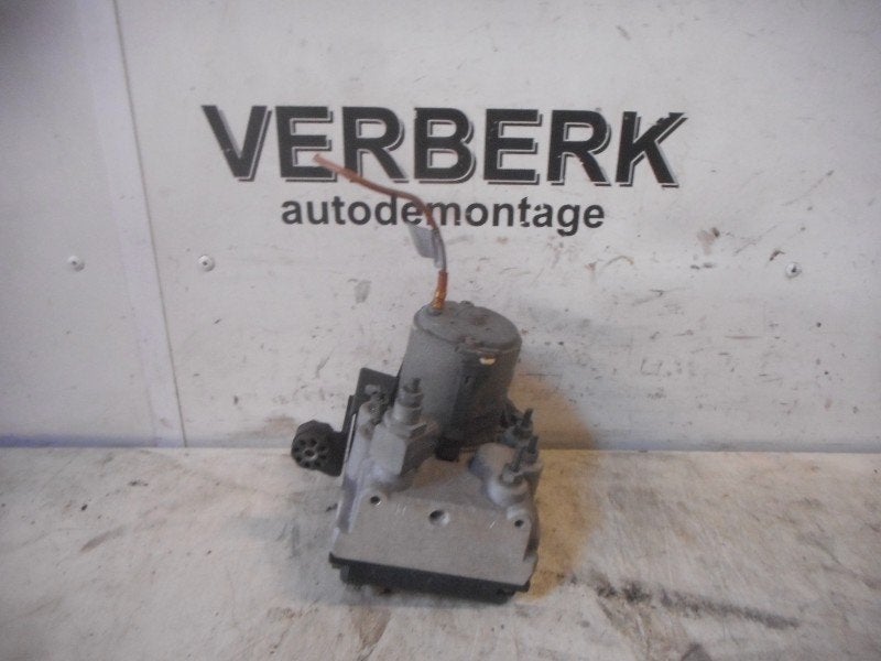 BLOC ABS (FREINS ANTI-BLOCAGE) BMW 5 serie (E39), Robert Bosch AG, Utilisé, BMW, Robert-Bosch-Allee 1
74232  Abstatt, DE