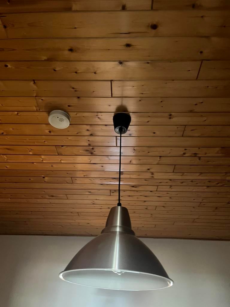 Metalen hanglamp Ikea voor spotprijs, Huis en Inrichting, Lampen | Hanglampen, Ophalen, Zo goed als nieuw