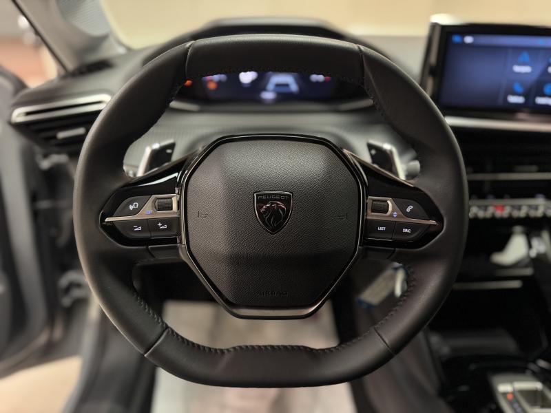 Peugeot 208 1.2i Allure EAT8 *SELENIUM* LED|GPS|PDC|CARPLAY|, Auto's, Peugeot, Automaat, Emergency brake assist, 1199 cc, 5 deurs