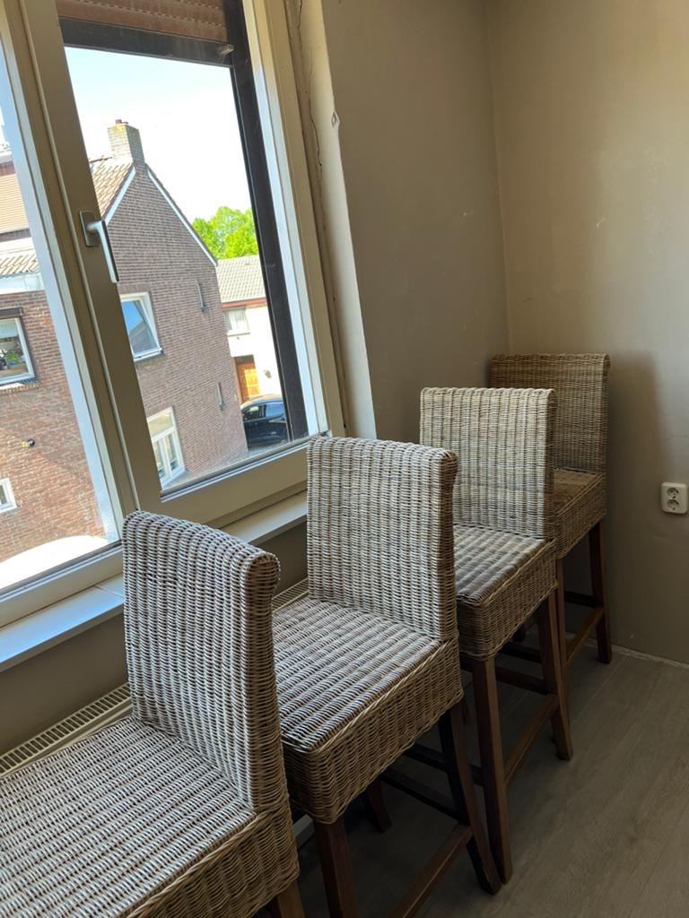 4 Rotan Riviera Maison barstoelen te koop, Ophalen, Zo goed als nieuw
