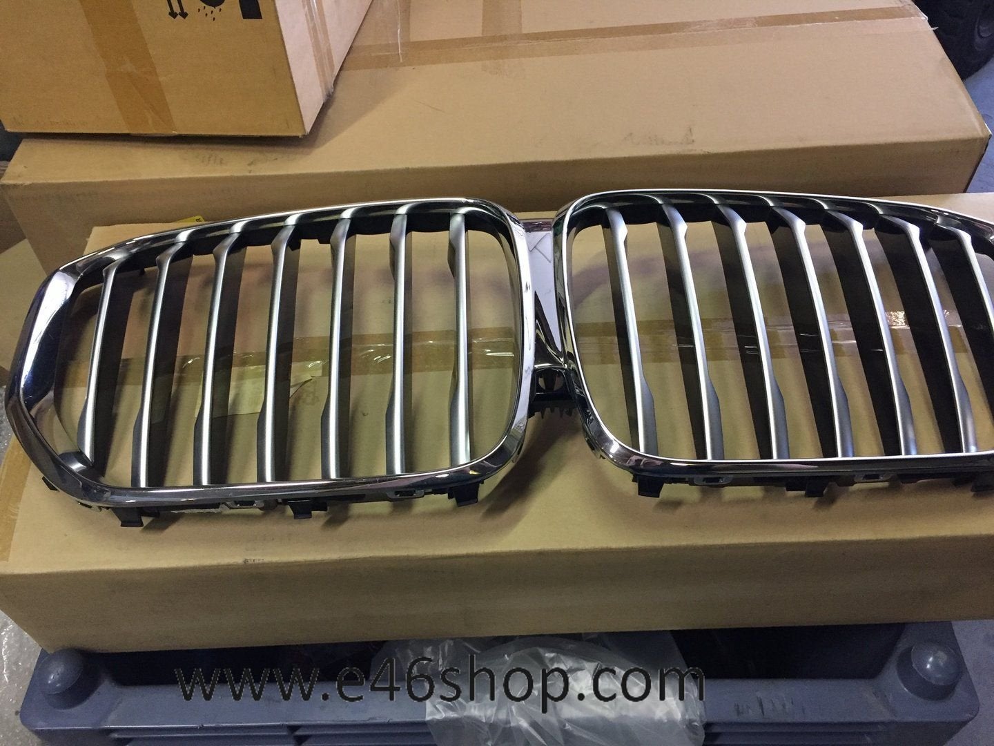 GRILLE BMW X5 G05 OE 51137454887 2017-2019 DEMO, -, Utilisé, -, Enlèvement ou Envoi