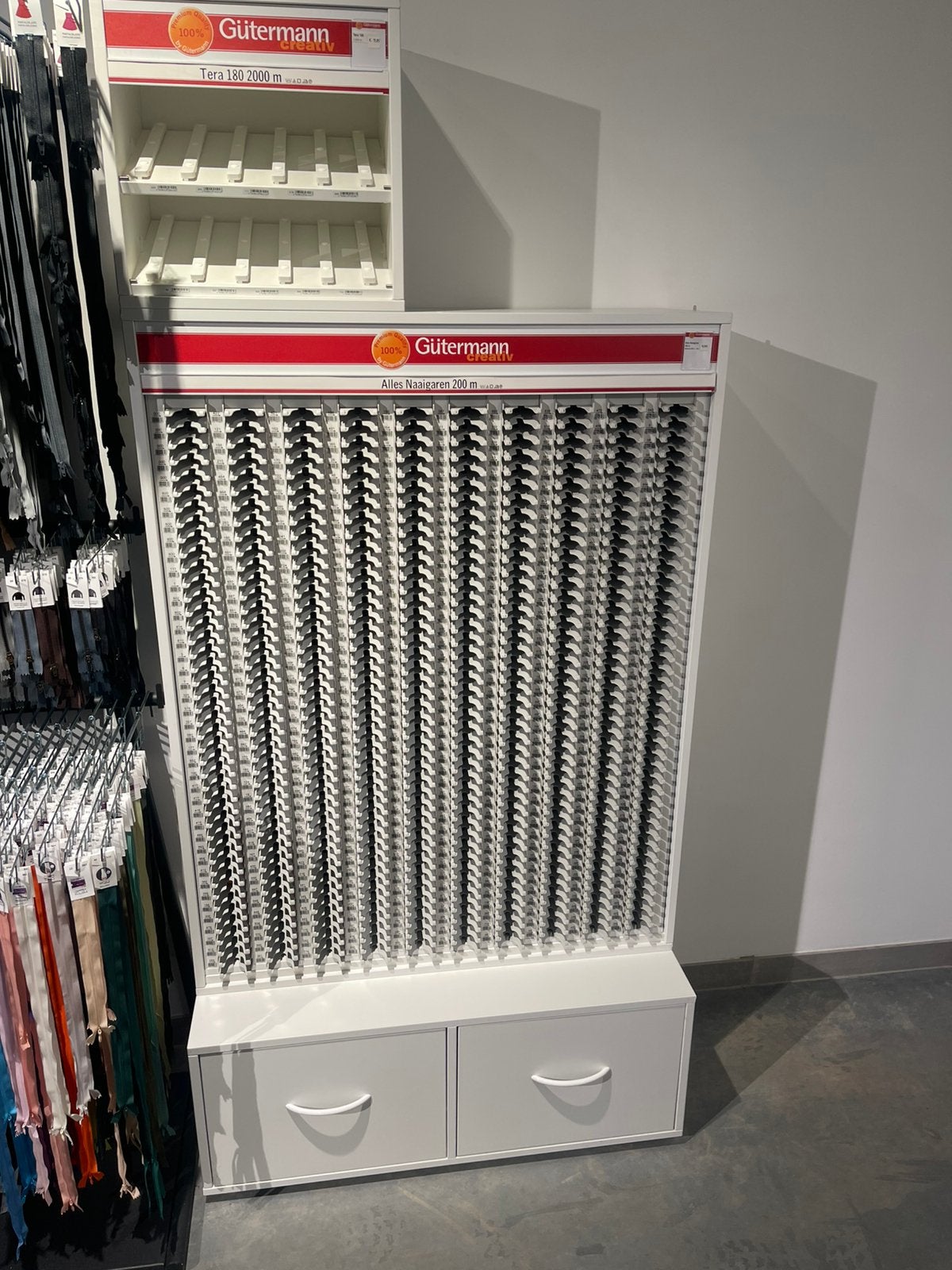 Gütermann garenkast 400 kleuren (leeg), Ophalen, Zo goed als nieuw