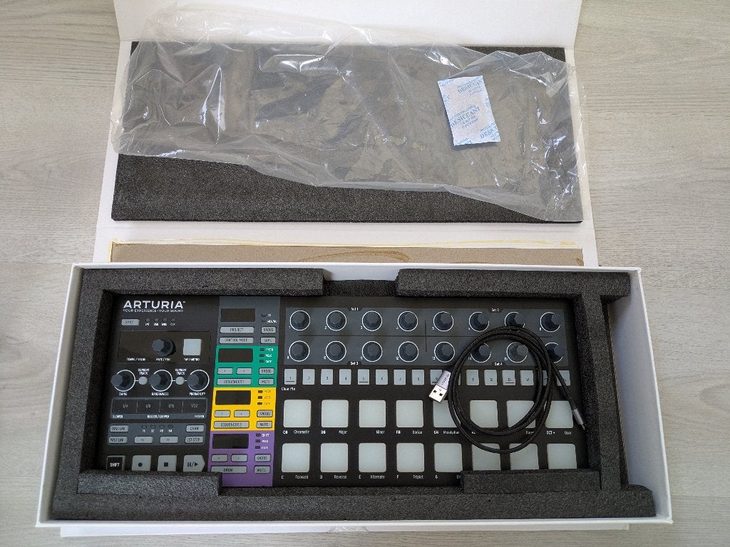 Arturia  BeatS­tep Pro Black Edition, Enlèvement, Utilisé