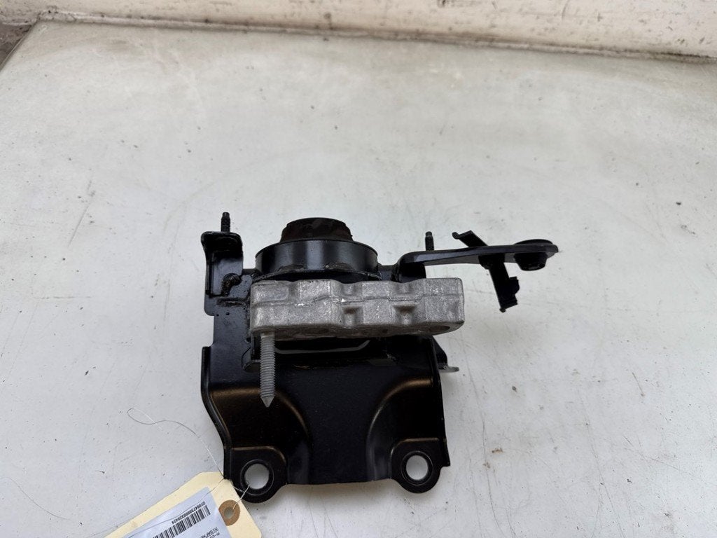 MONTAGE MOTEUR Yaris Cross (PB1 / PJ1) (|12372K0060|), Kundenbetreuung@toyota.de, Toyota, Utilisé, Toyota-Allee 2
50858  Köln, DE