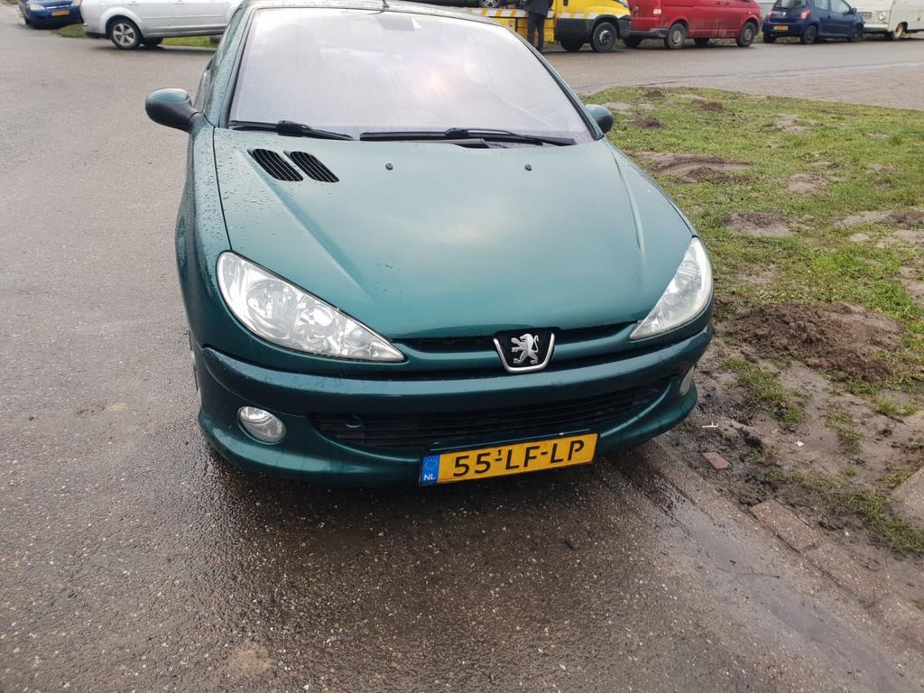 PEUGEOT 206 CC VOORBUMPER +MOTORKAP +VOORSCHERMEN  BJ 98 TOT, Auto-onderdelen, Carrosserie, Bumper, Voor, Gebruikt, Ophalen of Verzenden