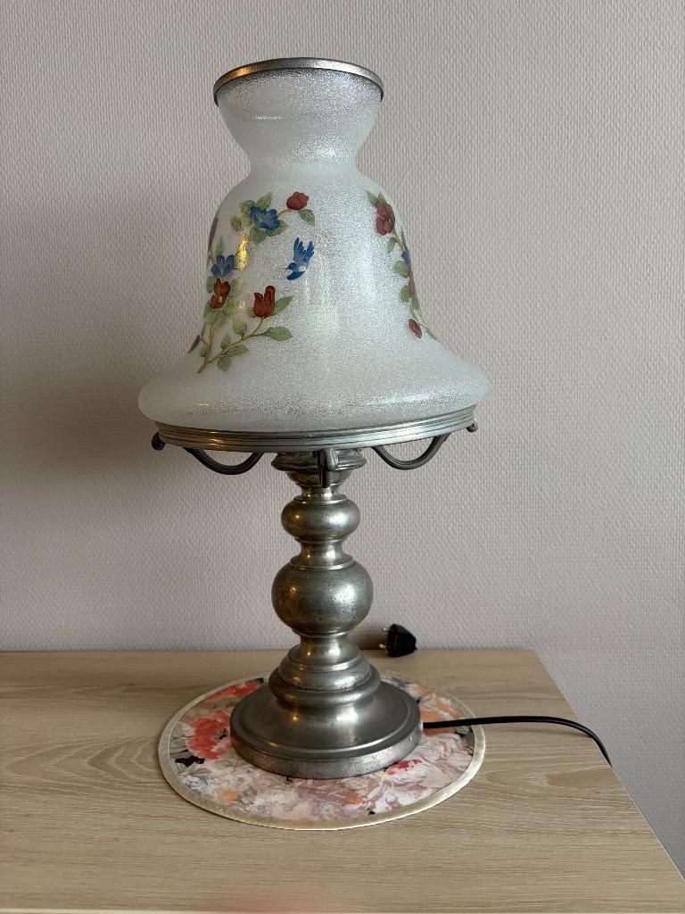Lampe avec pied en étain, Enlèvement