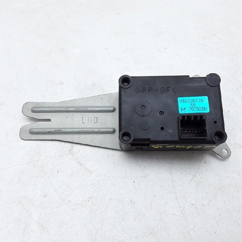 KACHELSTELMOTOR Mazda 323 F (BA14) (|HB600BCIN|), Gebruikt, Mazda