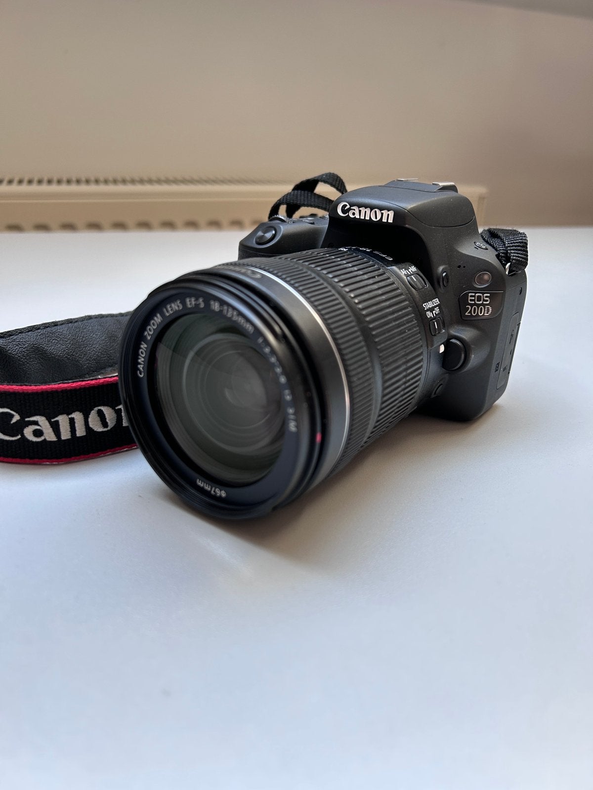 Canon 200D met 18-135 mm lens, TV, Hi-fi & Vidéo, Canon, Comme neuf, Enlèvement, 8 fois ou plus