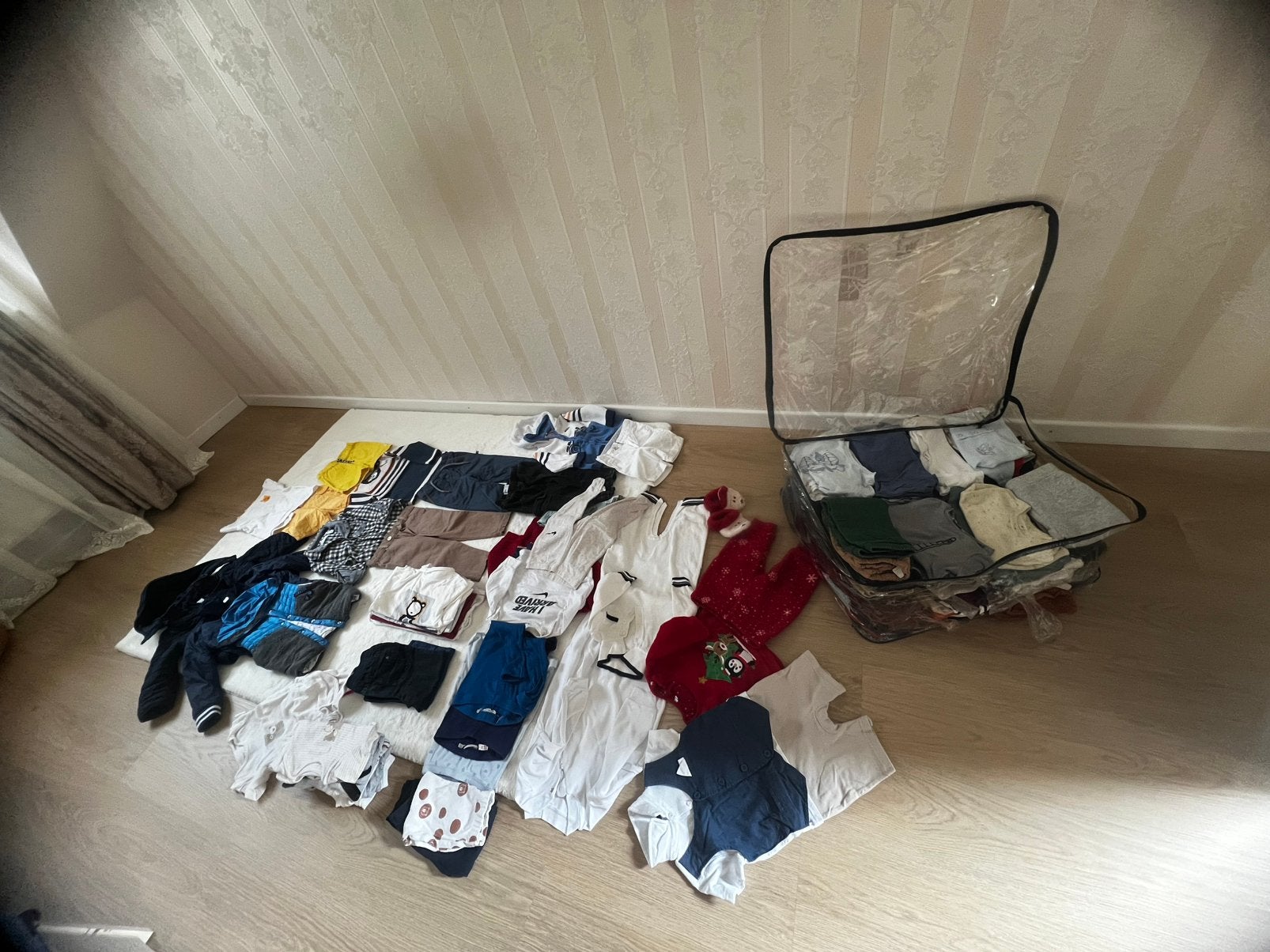 Leuk kledingpakket voor een jongen., Ophalen, Zo goed als nieuw