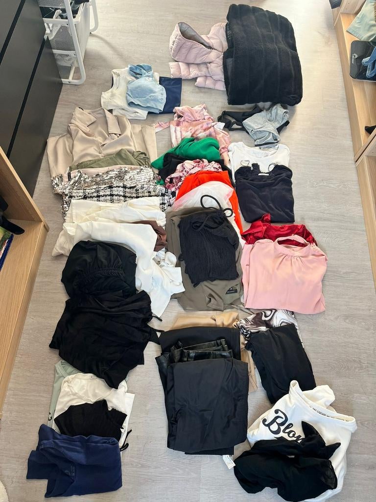 Lot de vêtements pour femmes (39 pièces en très bon état), Enlèvement ou Envoi, Taille 36 (S)