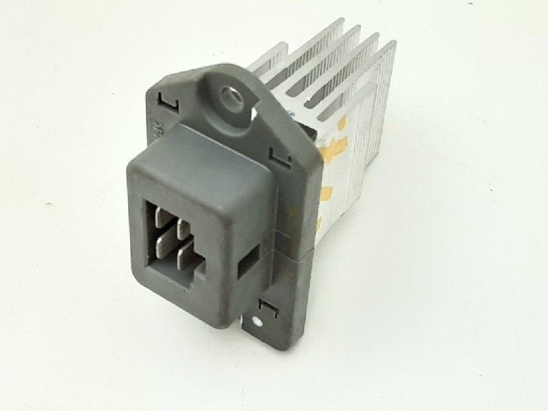 KACHELWEERSTAND Mitsubishi Colt (Z2 / Z3) (01-2004/06-2012), Gebruikt, Mitsubishi