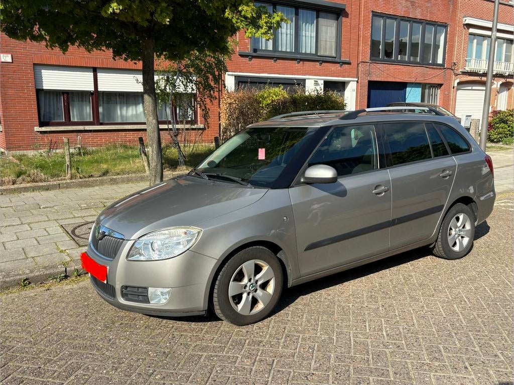 skoda fabia + airco 1.4 benzine gekeurd, Autos, Skoda, Particulier, Fabia, Cruise Control, Essence, Euro 4, 5 portes, Boîte manuelle