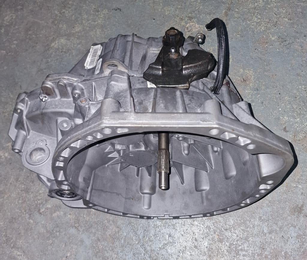 Versnellingsbak Renault Master 2.3 DCI 16V 2015 (PF6056), Ophalen of Verzenden, Renault
