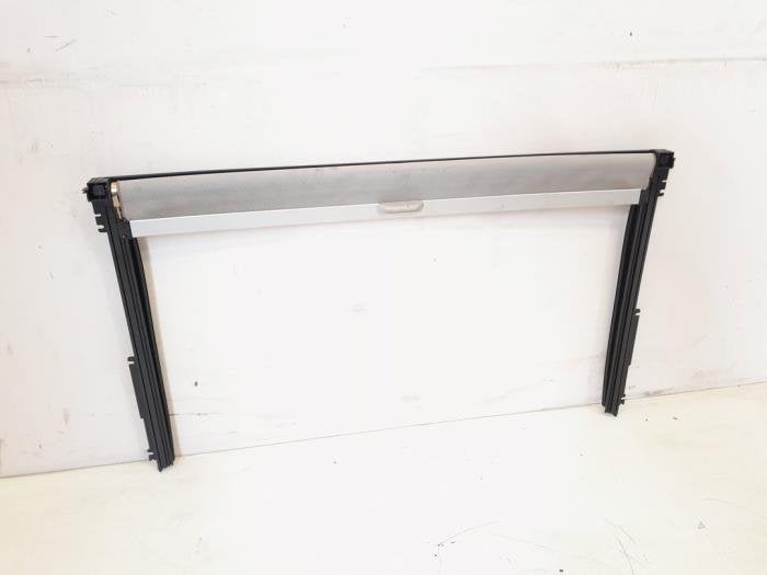 Store banne camping car d'un Volkswagen Passat, Volkswagen, -, 3 mois de garantie, Utilisé