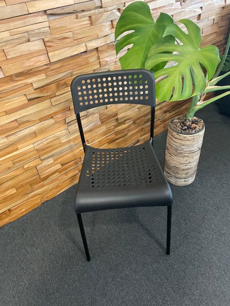 IKEA eetkamerstoel, Ophalen, Kunststof, Zwart, Zo goed als nieuw