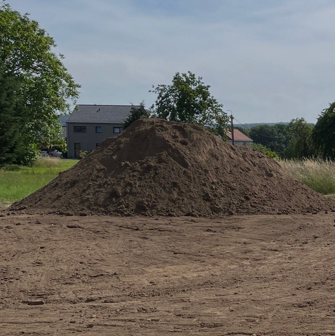 Terre arable à donner, Enlèvement