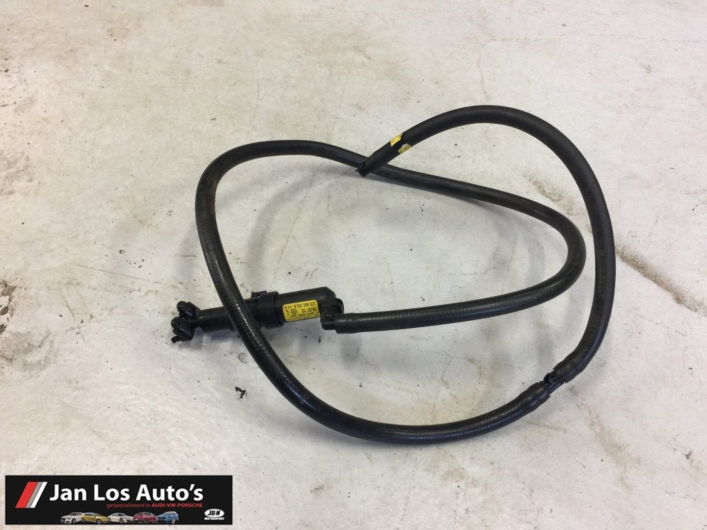 Koplampsproeier links VW Passat B6 ('05-'10) 3C0955103A, Gebruikt, -, Volkswagen, -
