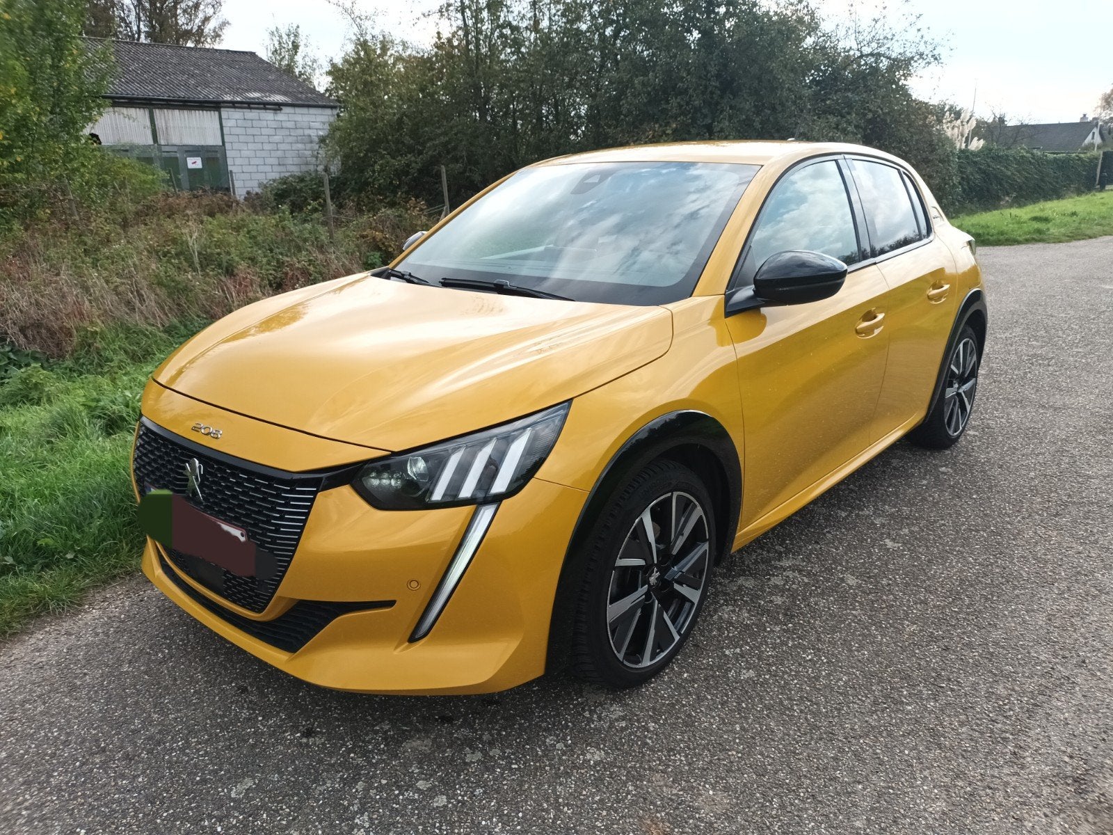 Peugeot 208 GTline, Auto's, Adaptive Cruise Control, Euro 6, Geel, Handgeschakeld