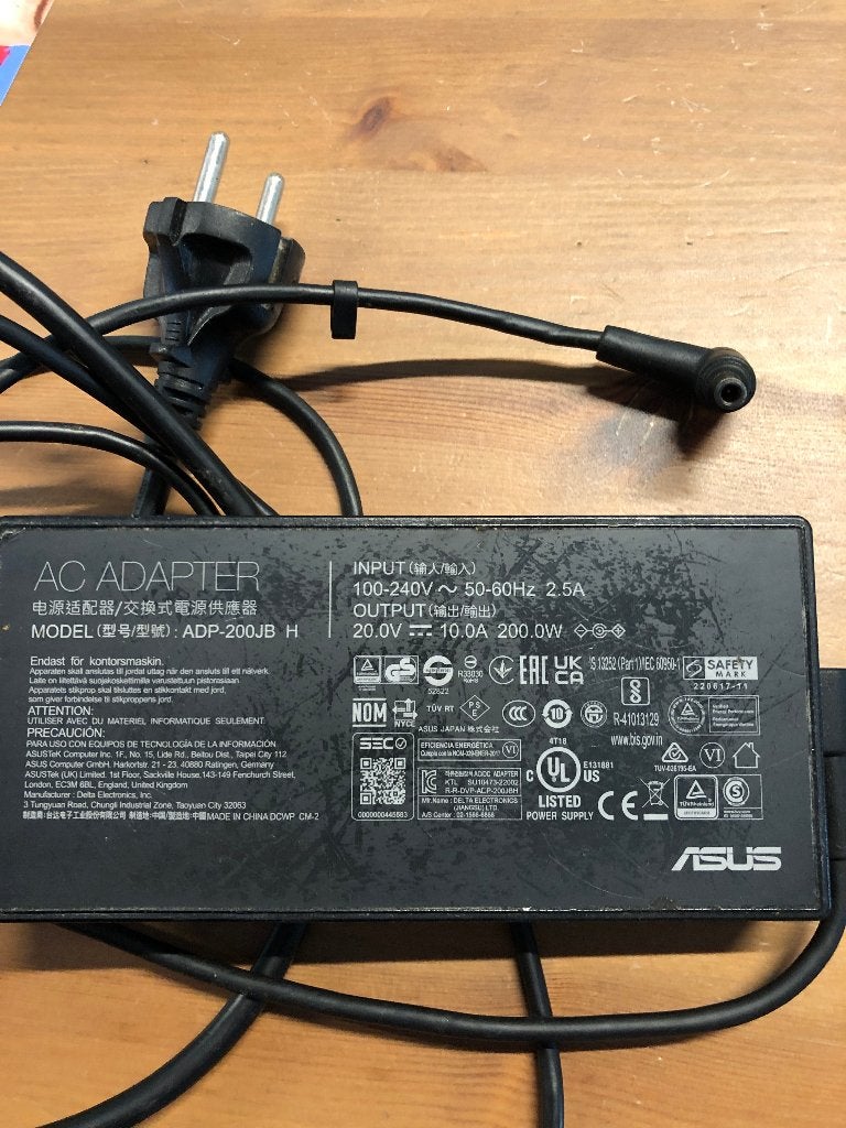 Originele laptopoplader, Computers en Software, Laptop-opladers, Ophalen of Verzenden, Nieuw, ASUS