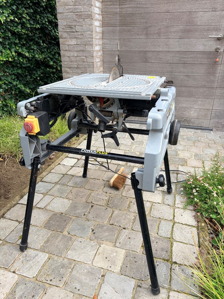 Tafel- en verstekzaag in 1 - Powerplus, Doe-het-zelf en Bouw, Ophalen, Gebruikt