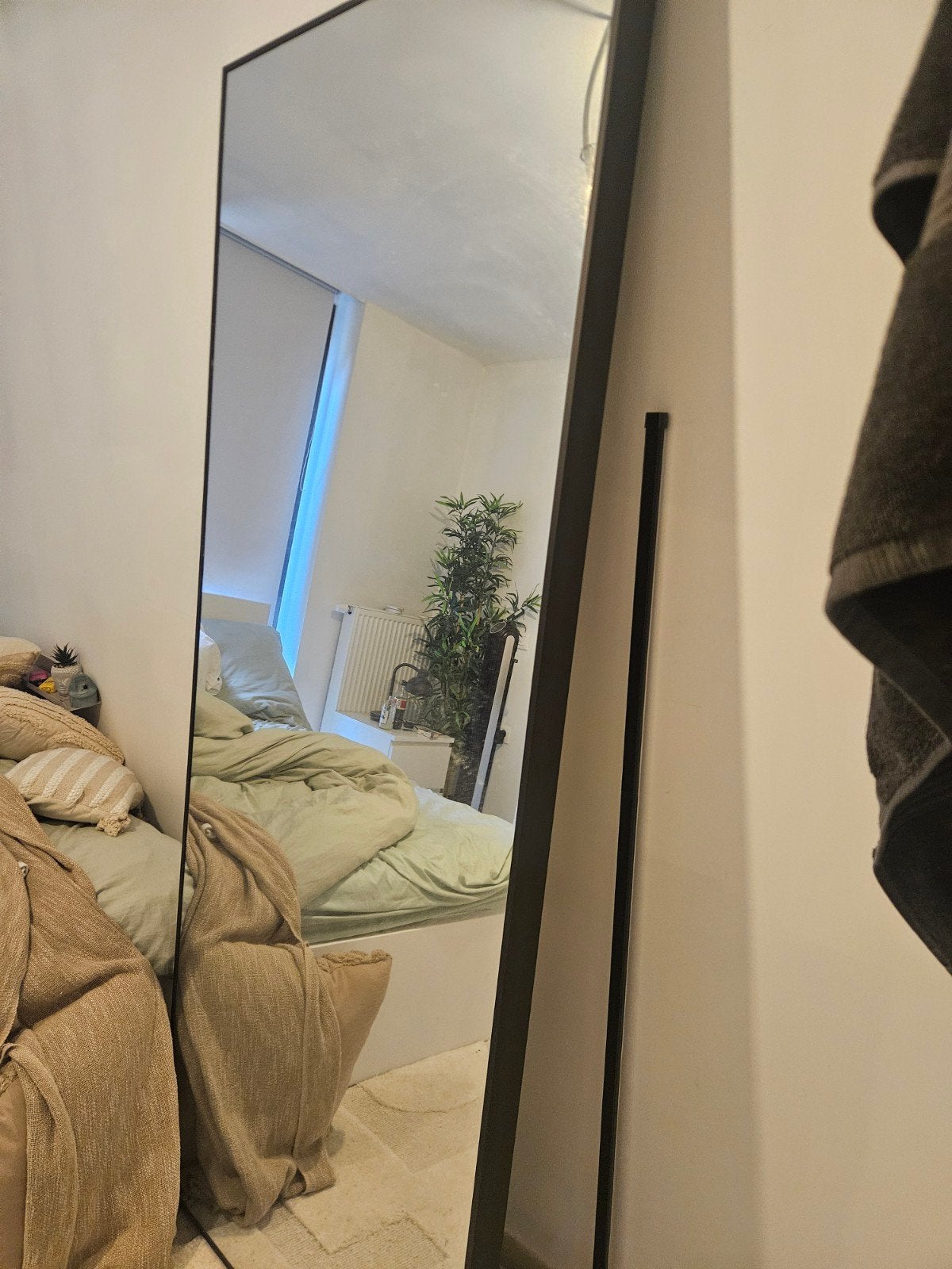 IKEA HOVET MIRROR, Huis en Inrichting, Woonaccessoires | Spiegels, Ophalen